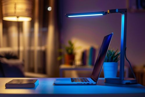 学生台灯产品摄影图 摄影图 下载至来源处