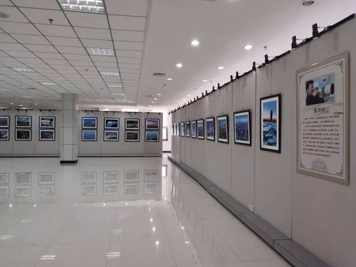 纪念改革开放四十周年书法 摄影精品交流展 在甘井子图书馆开幕,邀你来参观