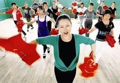 叶青看数据:规上文化及相关产业6万家企业实现营业收入89257亿元